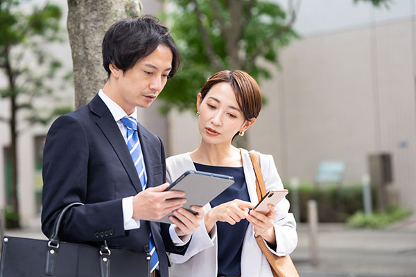 ���O����